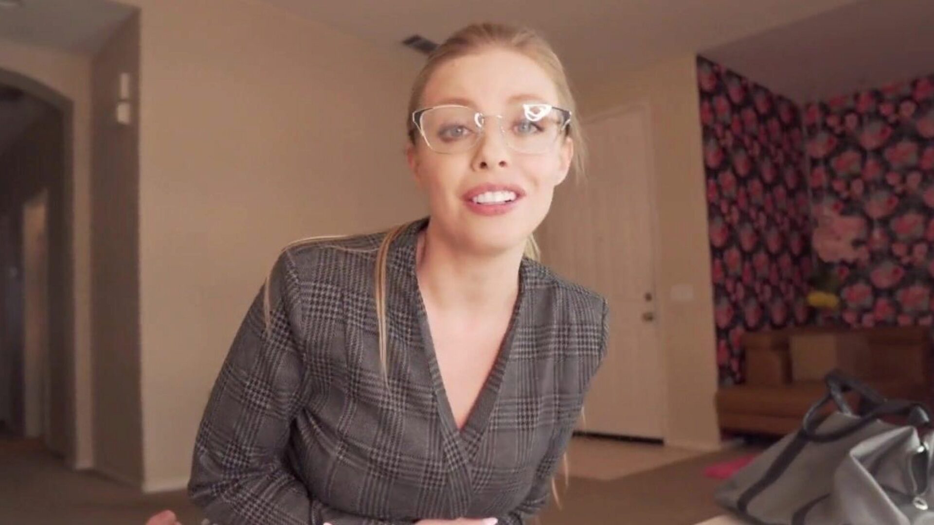 STEP MOM JOI/CREAMPIE