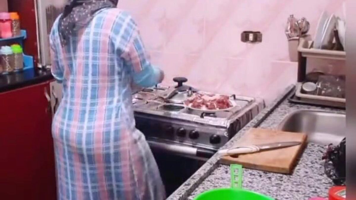 Arab mom bitch with large a-hole bonks Fuck u doxy