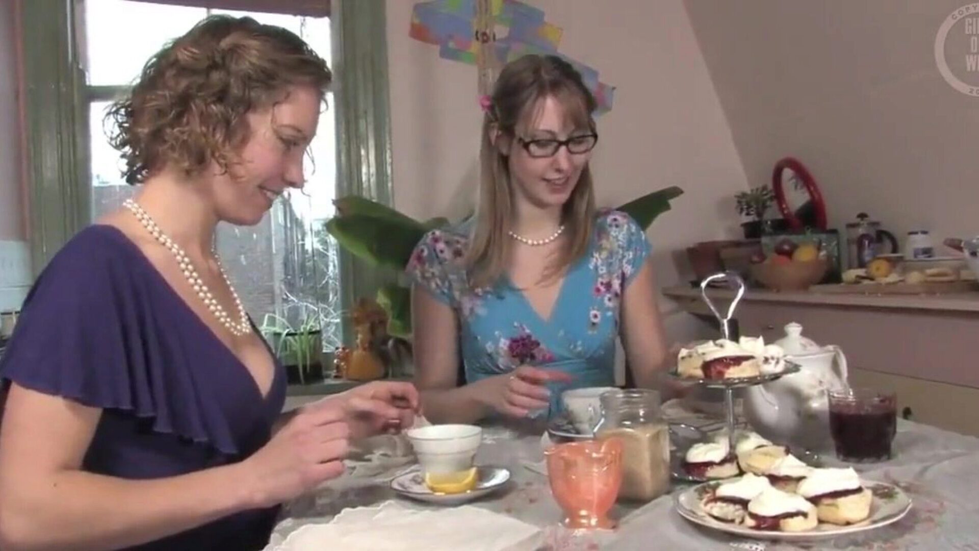 Lesbians in the Dining Room, Free Lesbians Making Love HD Porn Watch Lesbians in the Dining Room movie on xHamster, the biggest HD fuck-fest tube web site with tons of free-for-all Lesbians Making Love Xnnxx & Utube porn videos